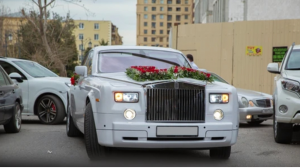 Why Should You Consider Renting a Rolls Royce Ride for Your Special Day?